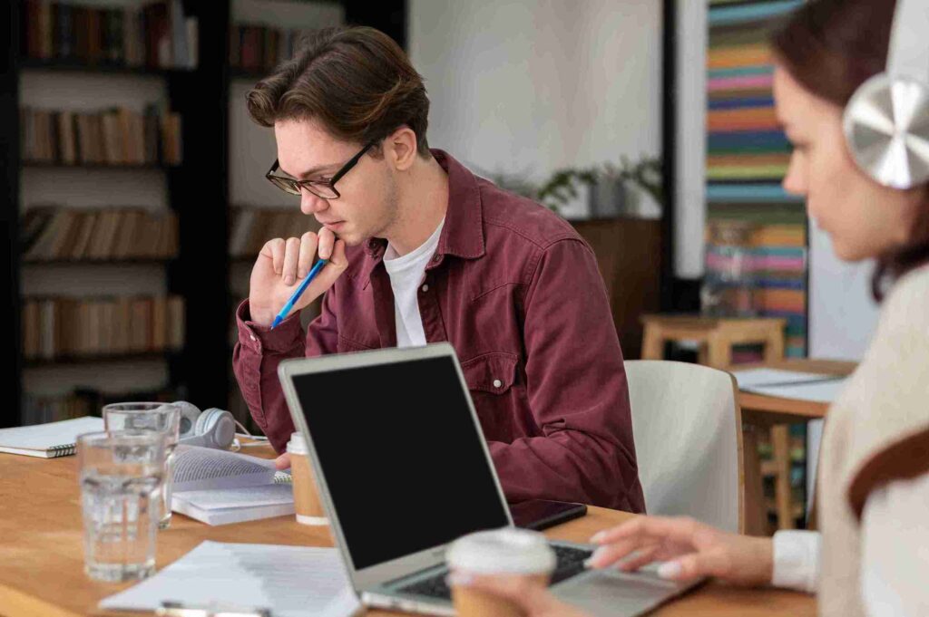 Fiction vs Non-Fiction Writing: Key Differences 